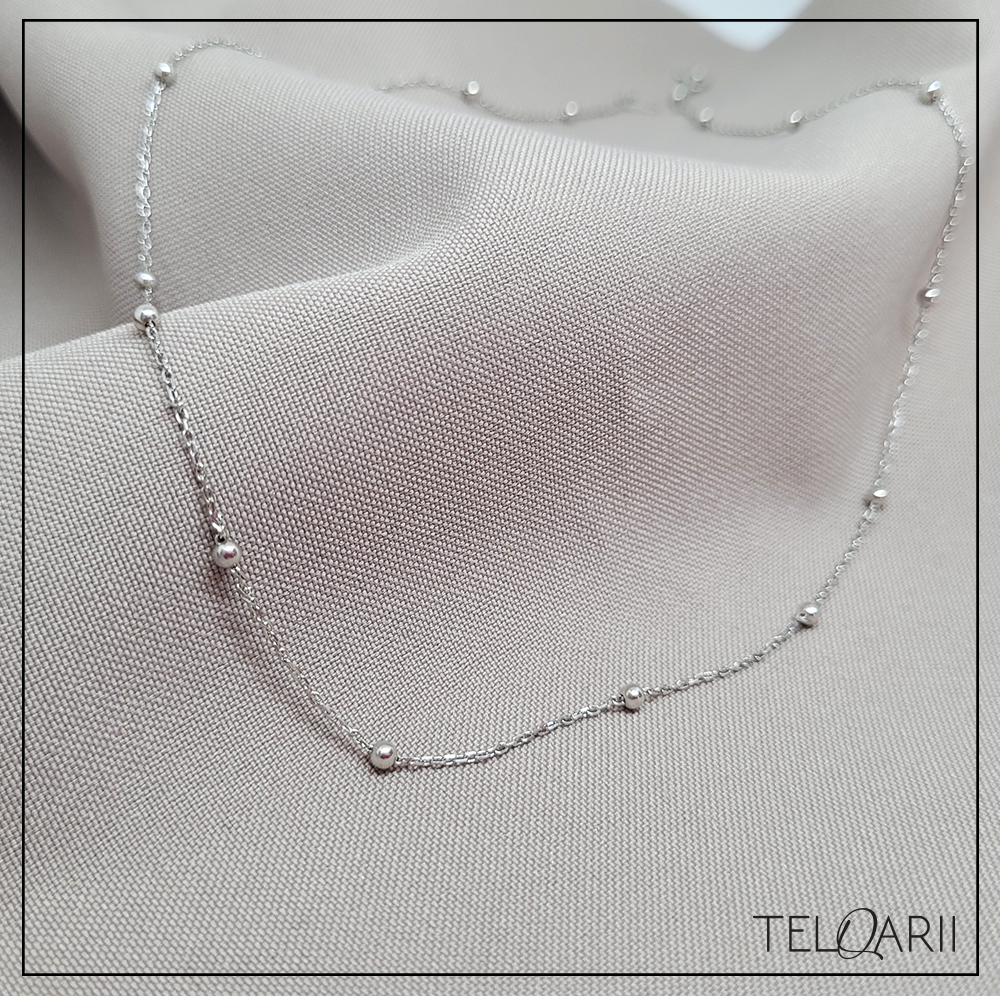 Lancuszek srebrny z kuleczkami Lancuszek srebrny z kuleczkami