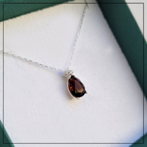 naszyjnik lezka ciemny bursztyn 