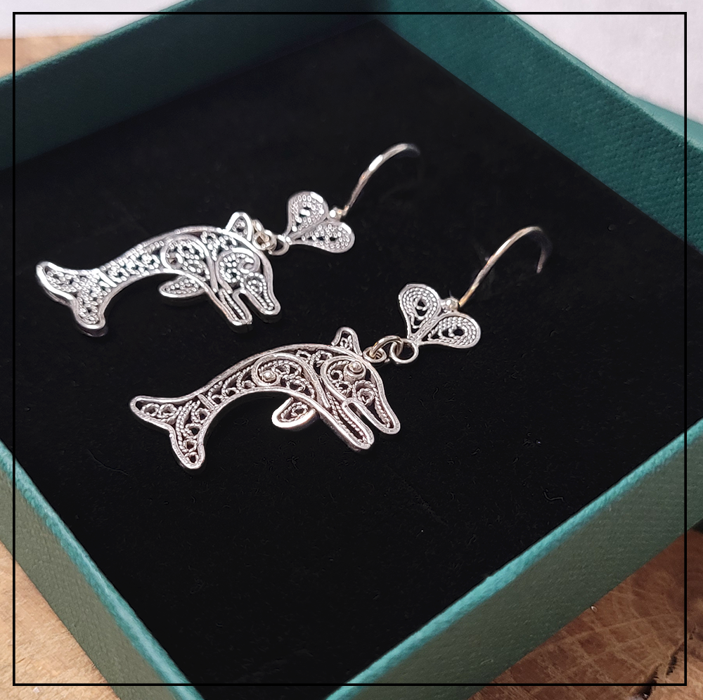 kolczyki wiszace delfinki kolczyki wiszace delfinki