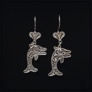 kolczyki wiszace delfinki