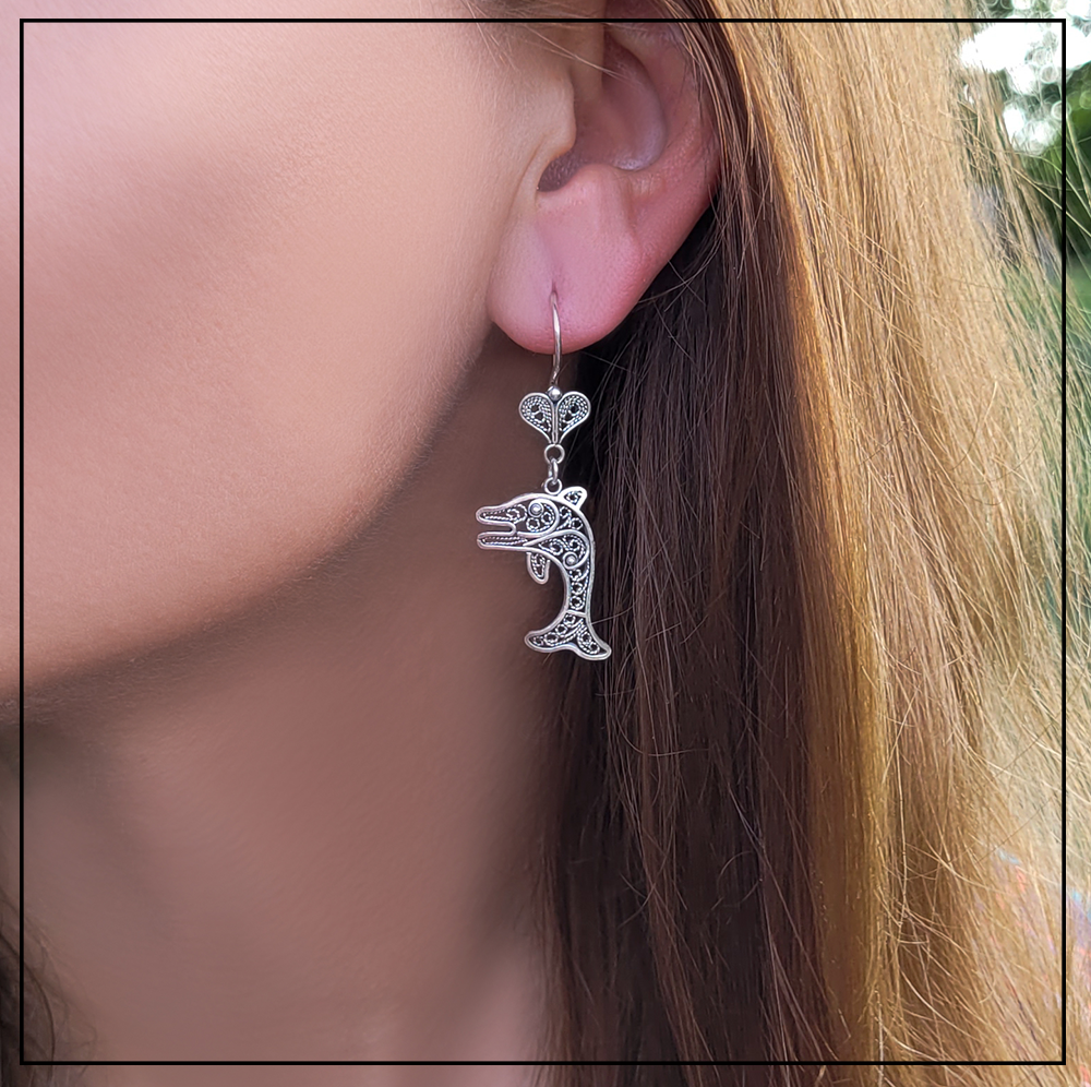 kolczyki wiszace delfinki kolczyki wiszace delfinki