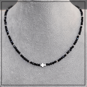 naszyjnik srebrny krzyzyk noc kairu