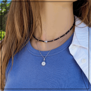 naszyjnik srebrny krzyzyk noc kairu