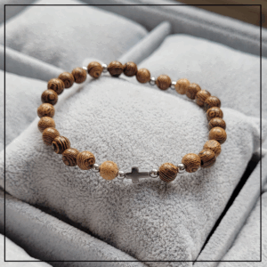 bransoletka rozaniec drewno srebrna mala