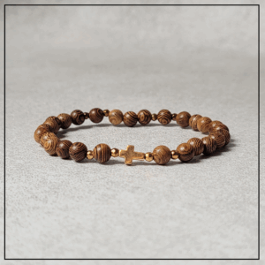 bransoletka rozaniec drewno zlota mala