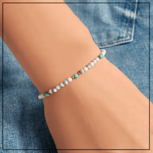 bransoletka bialy howlit z magnezytem gold