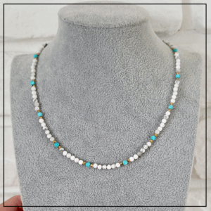 naszyjnik bialy howlit z magnezytem gold +