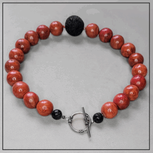 naszyjnik z koralowaca z kula lawy